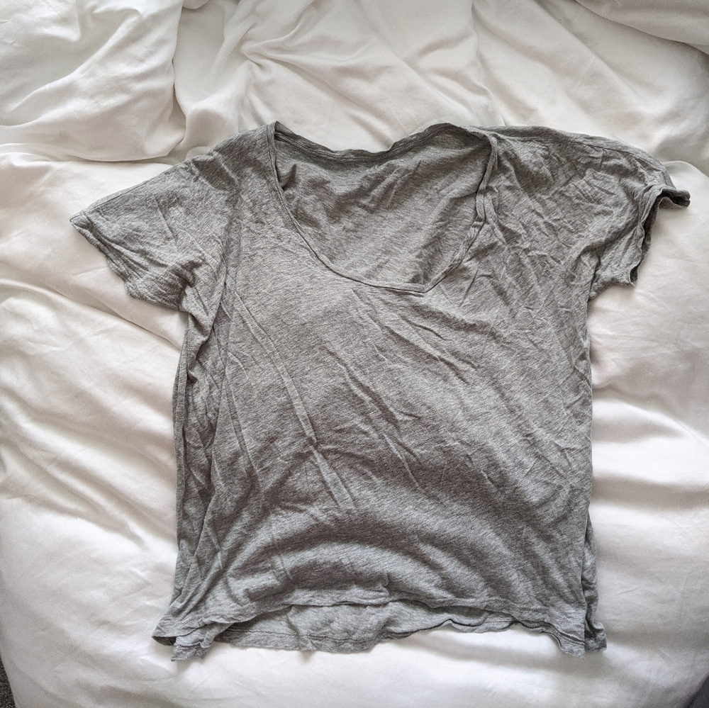 Everlane 100% cotton scoop neck t-shirt S